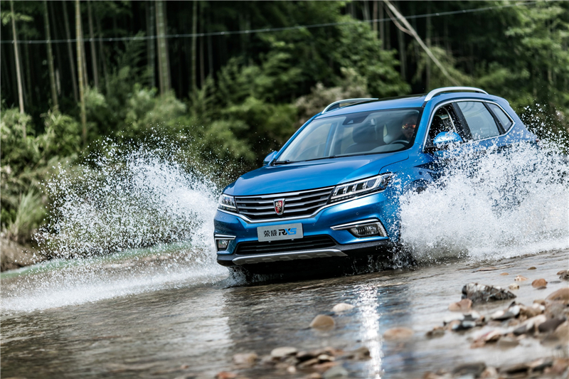 榮威RX5成北京汽車博物館“館藏” 互聯(lián)網(wǎng)汽車帶來(lái)顛覆式迭代升級(jí) 變革出行新體驗(yàn)