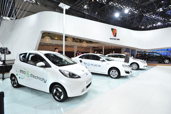 更時尚、更科技、更實用 “新一代跨領(lǐng)域?qū)I(yè)SUV”榮威W5 Urban Concept全球首發(fā)